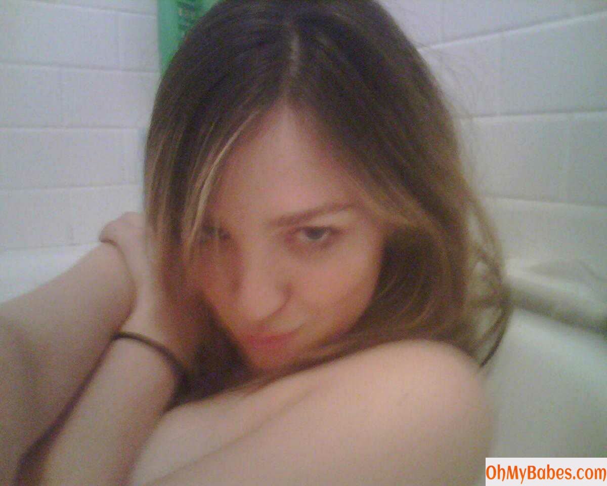 Abby Elliott Nude Leaked photo #8 - OhMyBabes