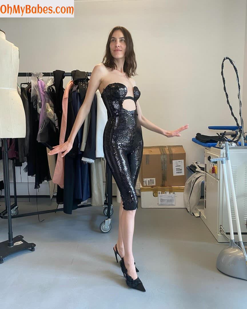 Alexa Chung OnlyFans leaked photo #5 - OhMyBabes