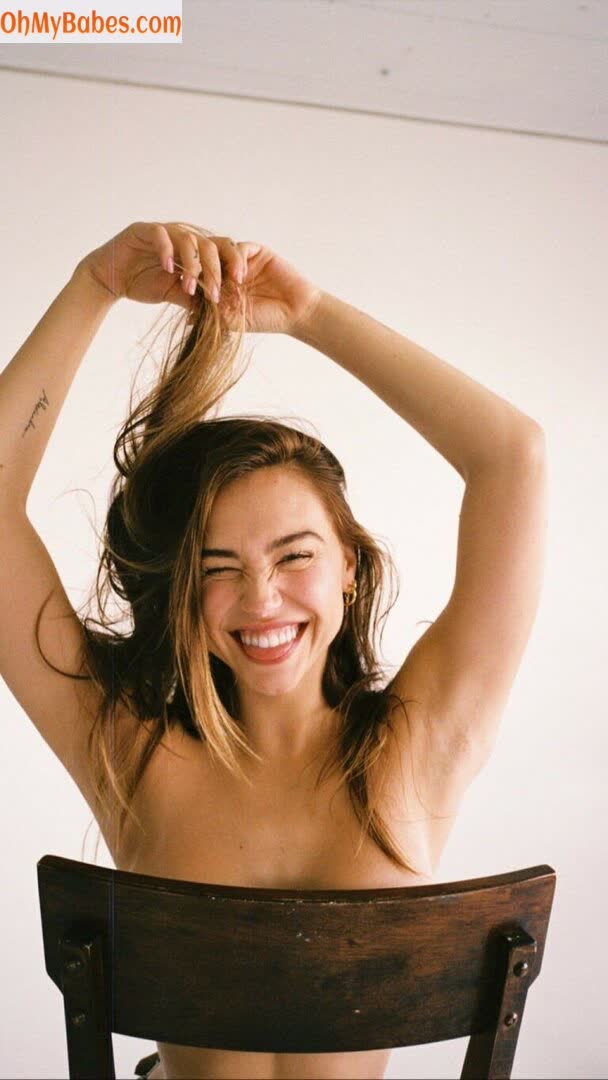 Alexis Ren Nude Leaked photo #65 - OhMyBabes