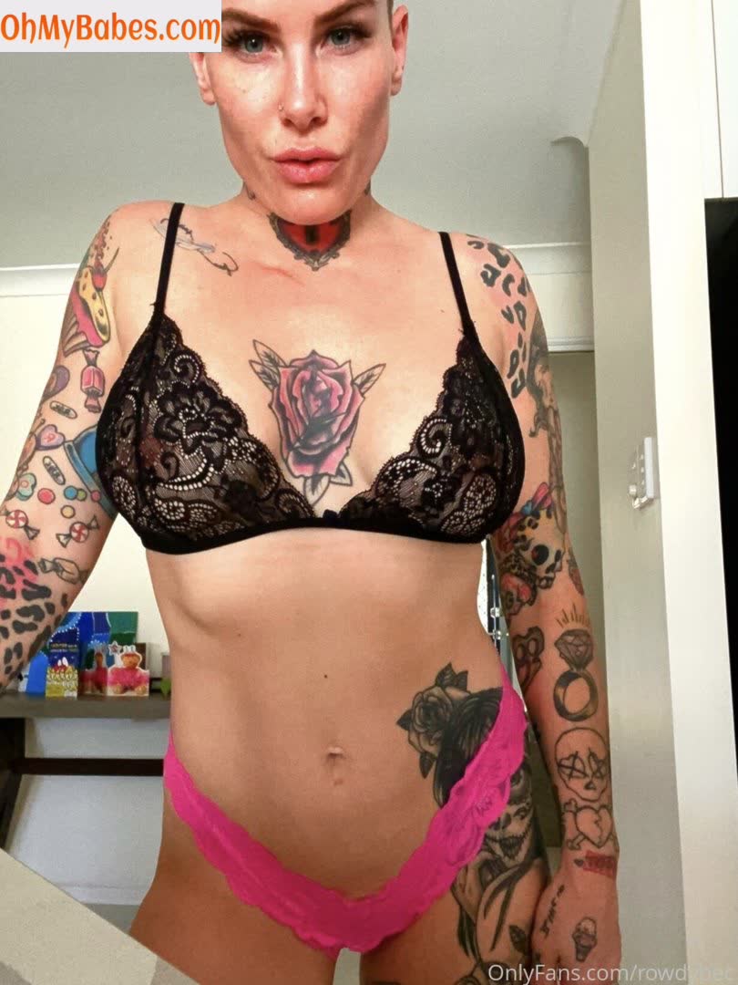 Bec Rawlings Nude Leaked photo #182 - OhMyBabes