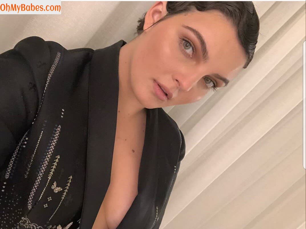 Camren Bicondova OnlyFans leaked photo #4 - OhMyBabes