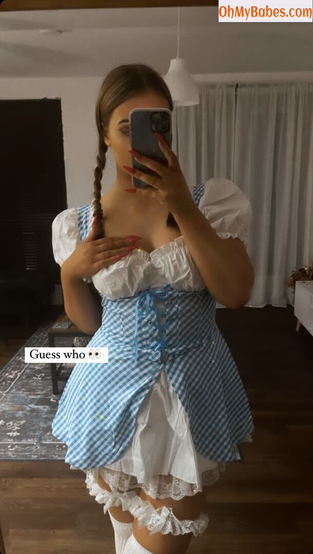 Chloe Bain OnlyFans leaked photo #7 - OhMyBabes