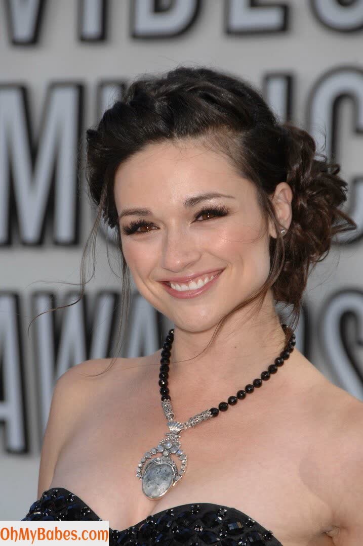 Crystal Reed Nude Leaked photo #39 - OhMyBabes