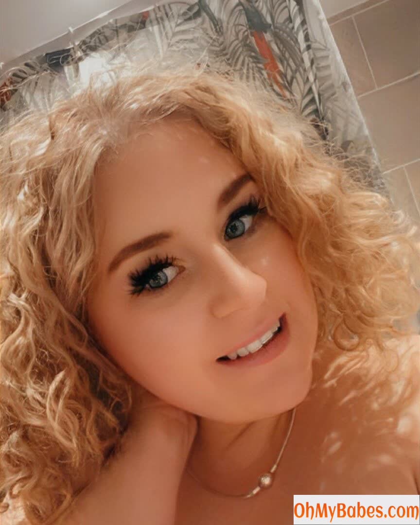 Curvy Abbii OnlyFans leaked photo #81 - OhMyBabes