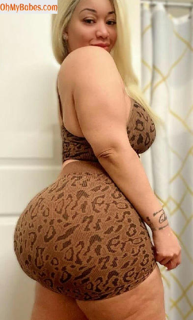 Curvyredbone Nude Leaked photo #3 - OhMyBabes