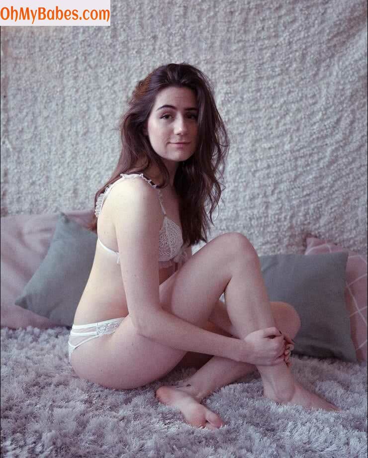 Dodie Clark OnlyFans leaked photo #8 - OhMyBabes