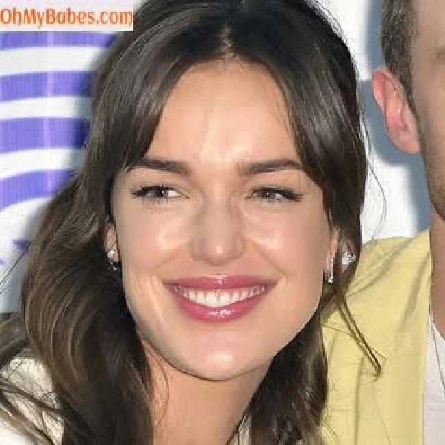 Elizabeth Henstridge OnlyFans leaked photo #2 - OhMyBabes