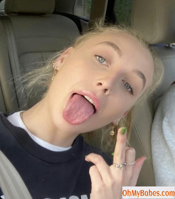 Emma Chamberlain Nude Leaked photo #38 - OhMyBabes