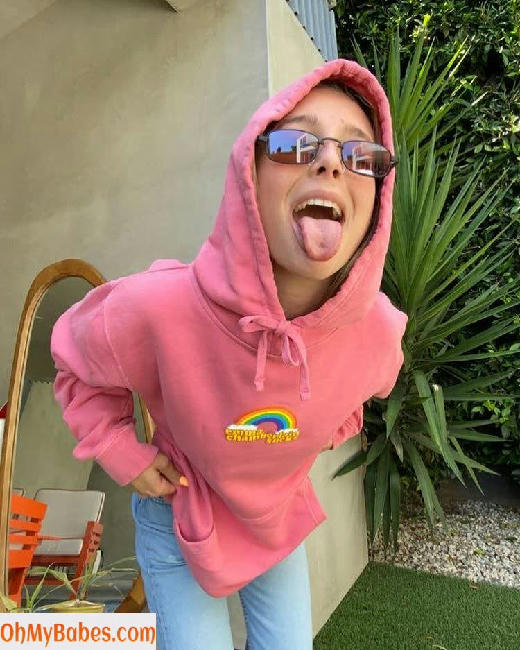 Emma Chamberlain Nude Leaked photo #33 - OhMyBabes