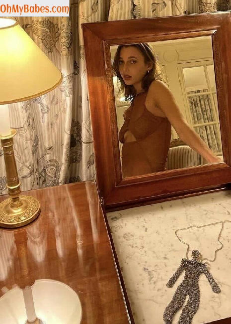 Emma Chamberlain Nude Leaked photo #122 - OhMyBabes