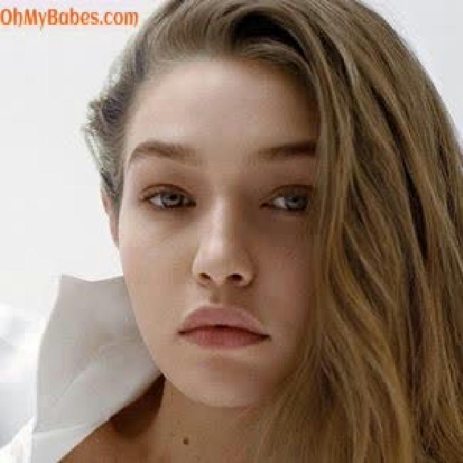 Gigi Hadid Nude Leaked photo #252 - OhMyBabes