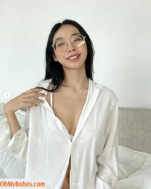 Goldenbee OnlyFans leaked photo #2 - OhMyBabes