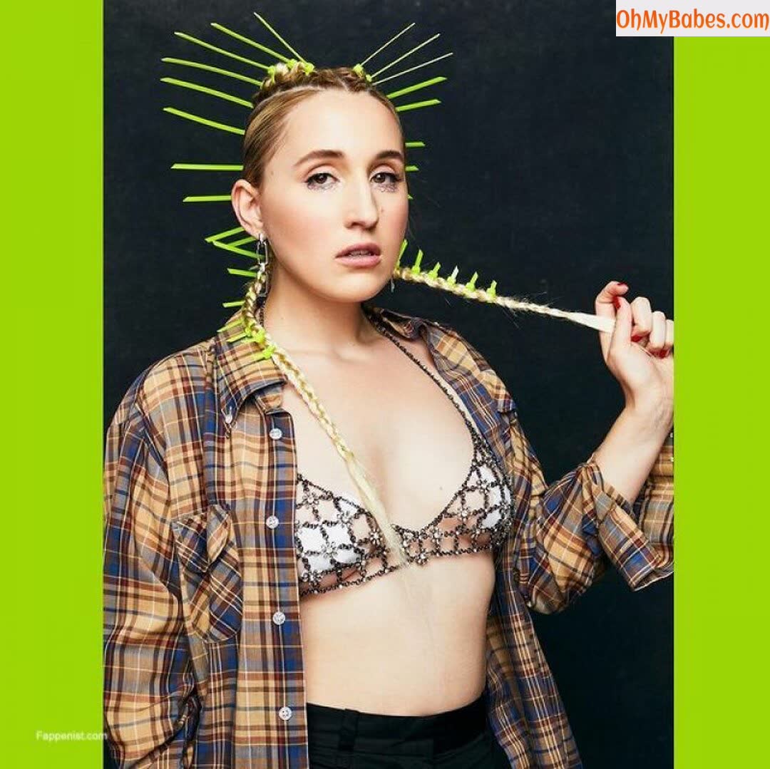 Harley Quinn Smith Nude Leaked photo #91 - OhMyBabes