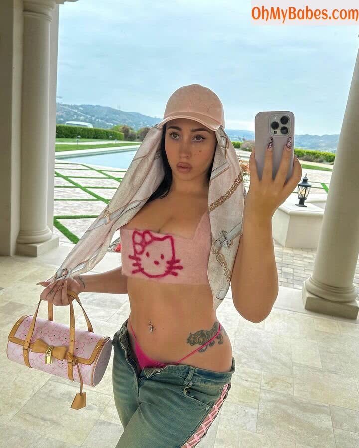 Kali Uchis Nude Leaked photo #18 - OhMyBabes