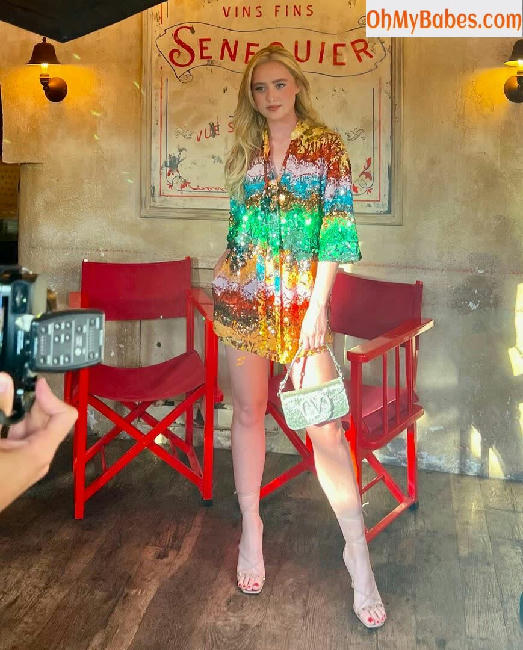 Kathryn Newton avatar