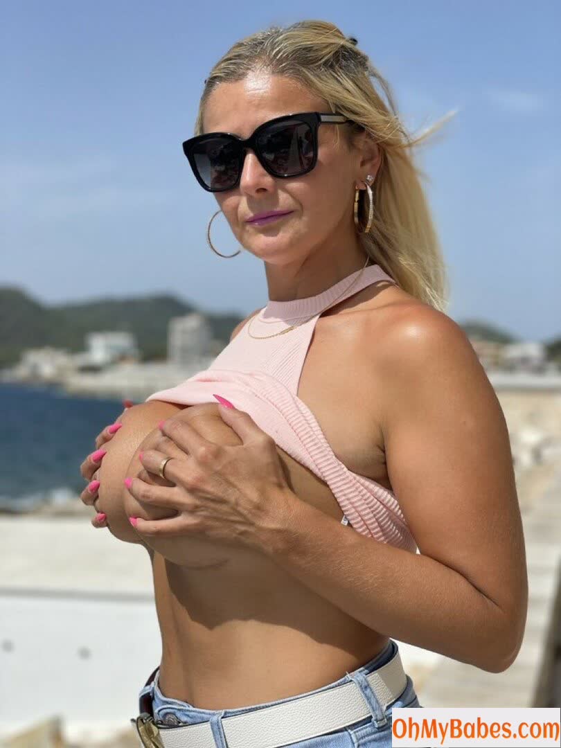 Lady Dina OnlyFans leaked photo #6 - OhMyBabes