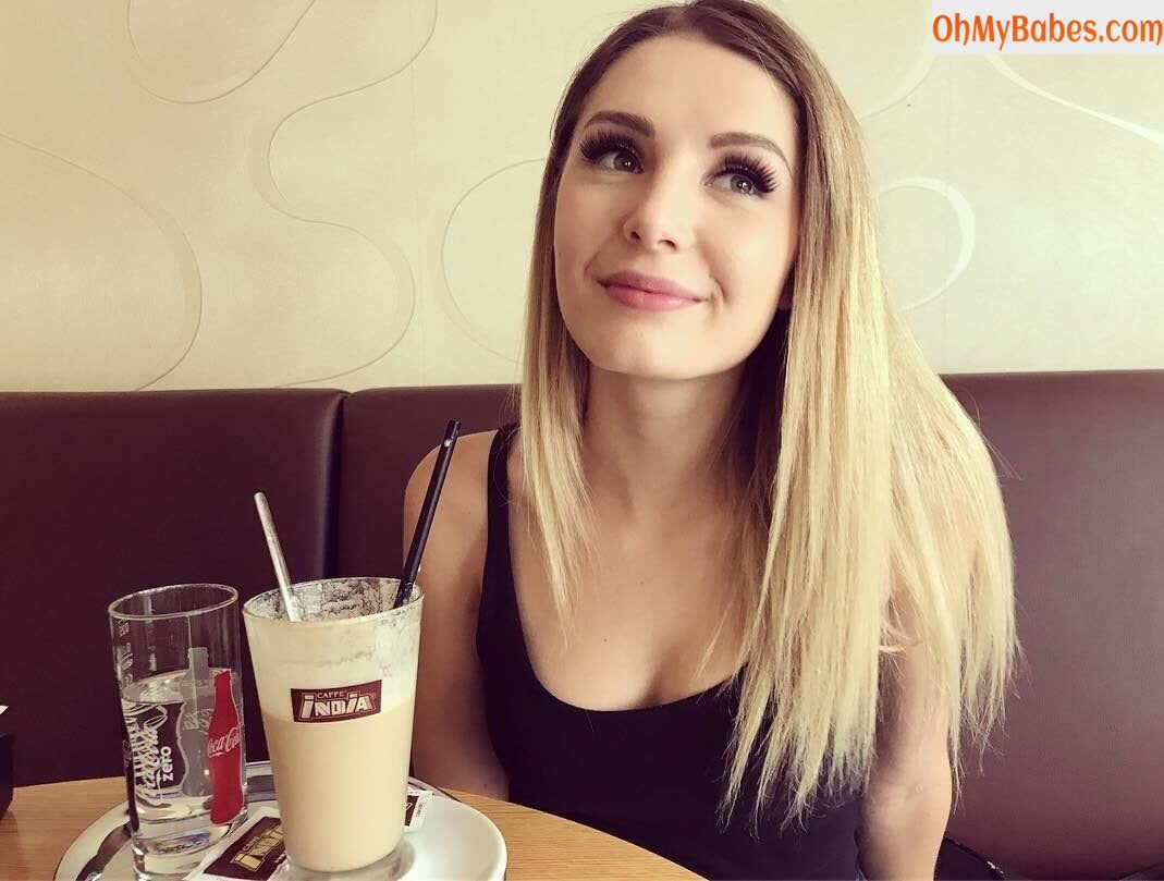 Lauren Southern Nude Leaked photo #29 - OhMyBabes