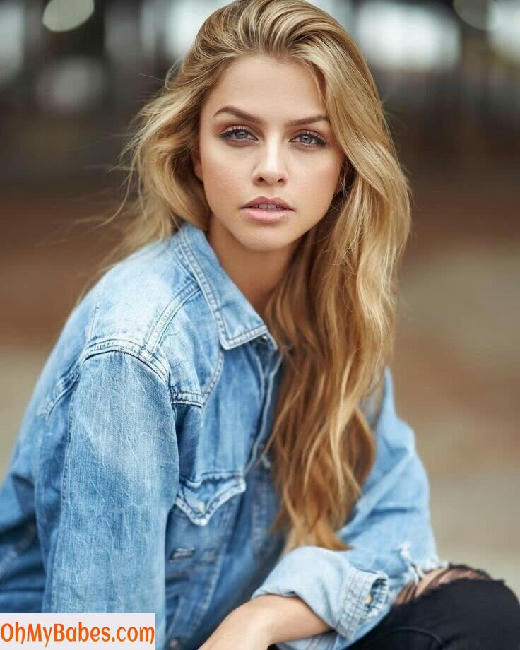 Marina Laswick OnlyFans leaked photo #3 - OhMyBabes