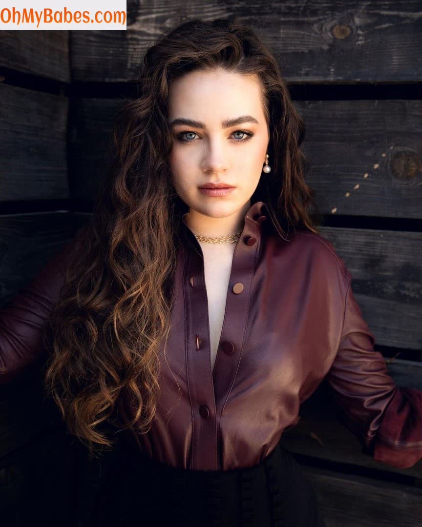 Mary Mouser Nude Leaked photo #13 - OhMyBabes