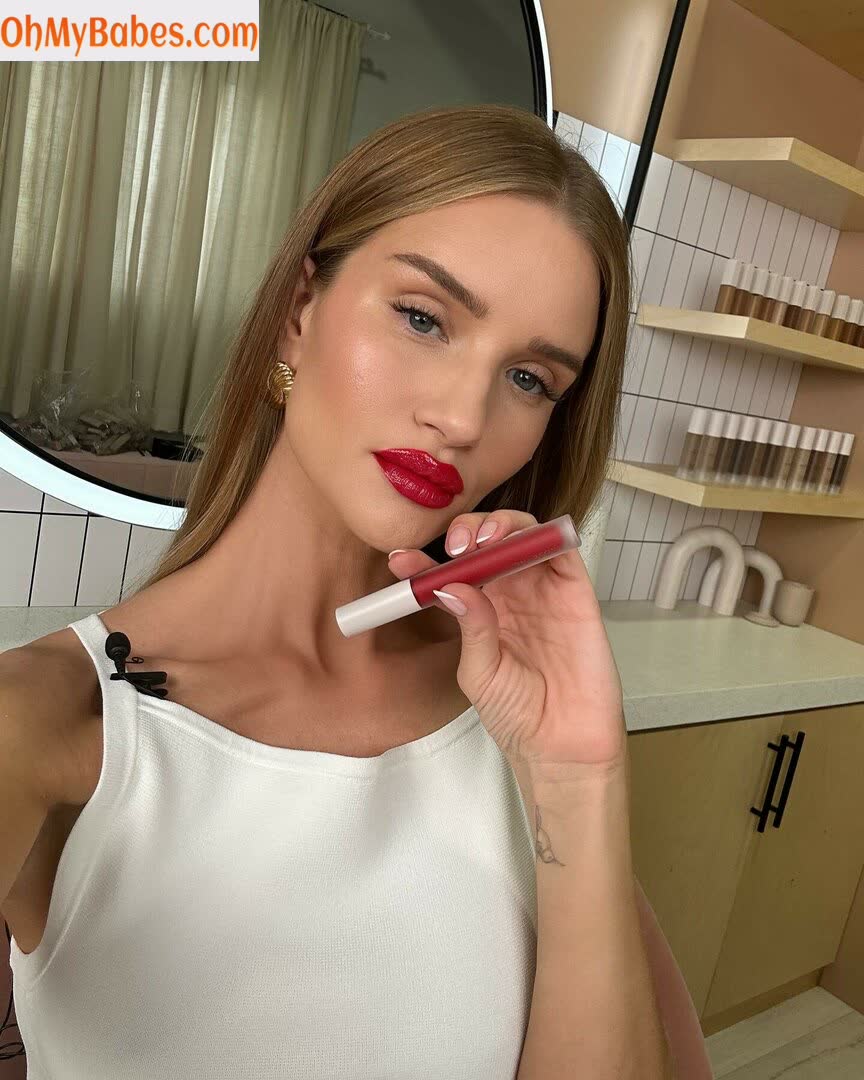 Rosie Huntington-Whiteley OnlyFans leaked photo #1 - OhMyBabes