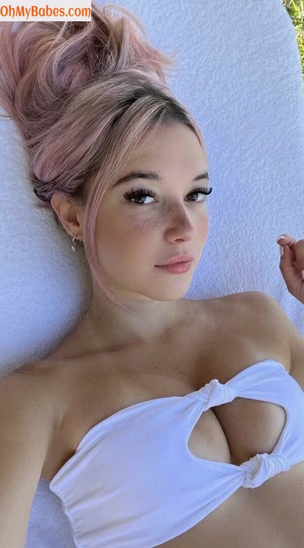 Sarah Snyder Nude Leaked photo #60 - OhMyBabes