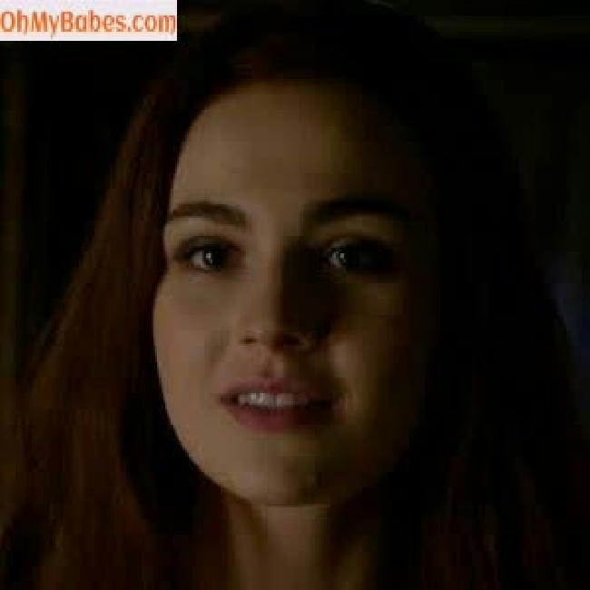 Sophie Skelton Nude Leaked photo #6 - OhMyBabes