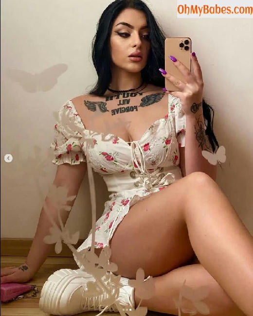 Tinachrisssss OnlyFans leaked photo #4 - OhMyBabes