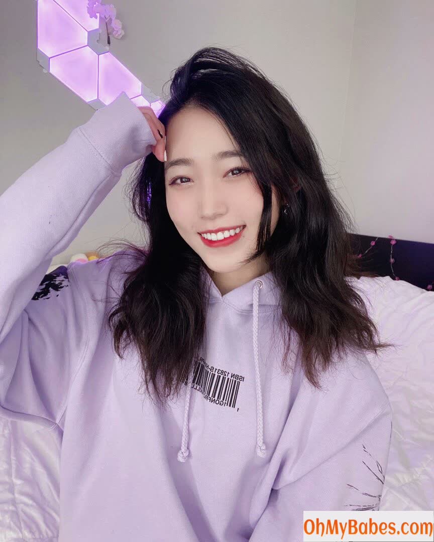 Yoojin OnlyFans leaked photo #14 - OhMyBabes