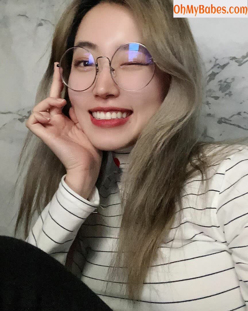 Yoojin OnlyFans leaked photo #40 - OhMyBabes